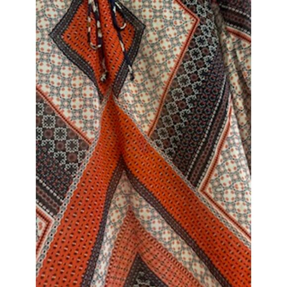 Fig & Flower Multicolor V Neck Sheer Bell Sleeve Blouse XL - Picture 5 of 9